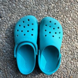 CROCS